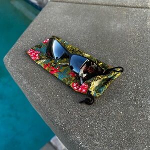 Maui Jim shoreline polarized glasses